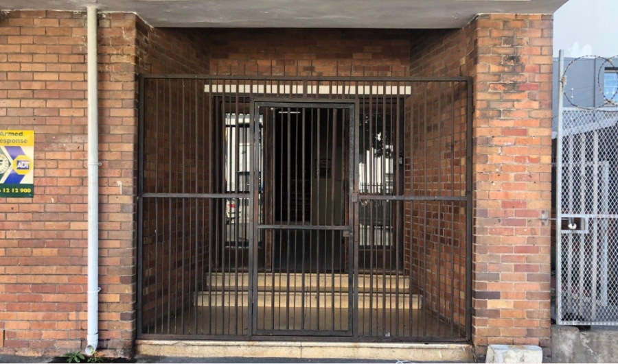 To Let 1 Bedroom Property for Rent in Southernwood Eastern Cape